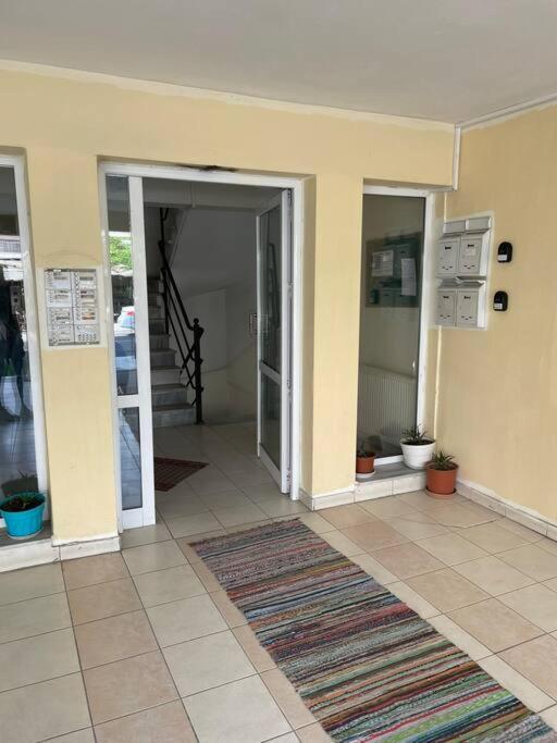 Kate'S Studio With View Serres Luaran gambar