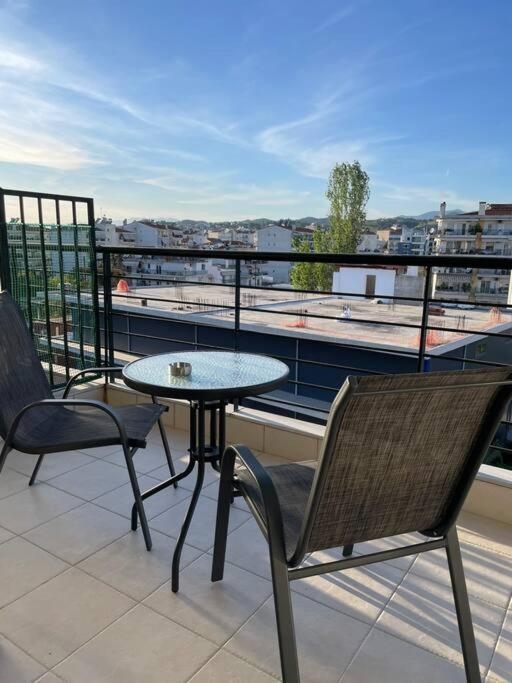Kate'S Studio With View Serres Luaran gambar
